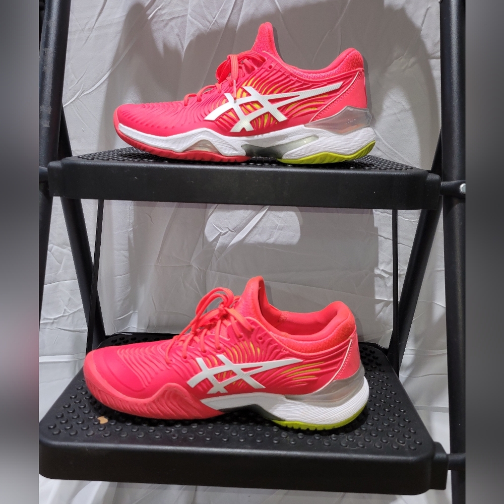 ASICS Women's Court FF Bright Pink Tennis Shoes